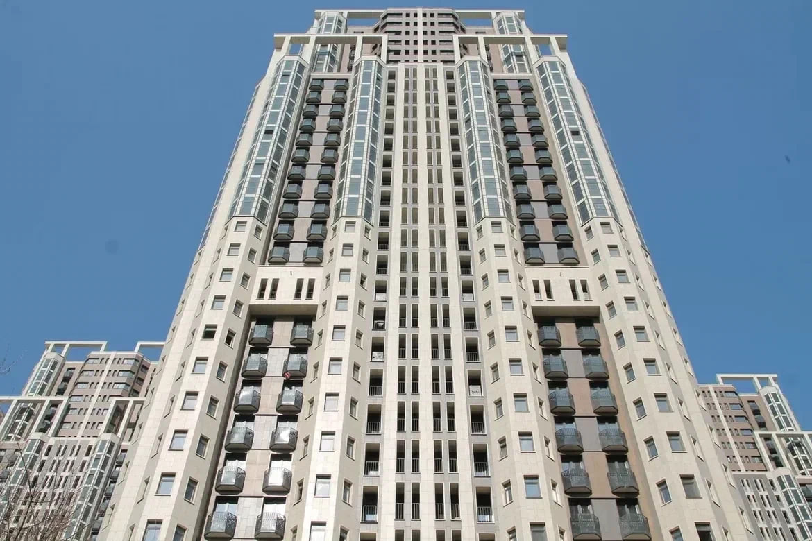 Академ-Палас